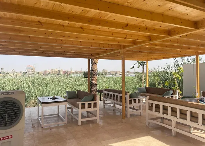 Royal Nile Villa - Nile View Apartment 1